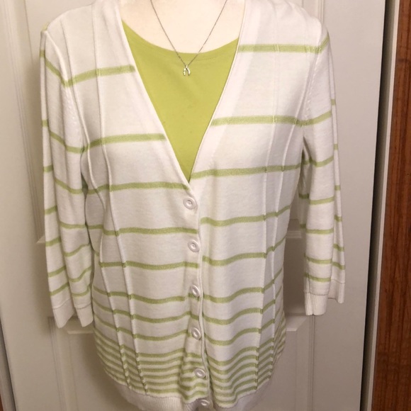 Christopher & Banks Women’s Sweater - Picture 3 of 4